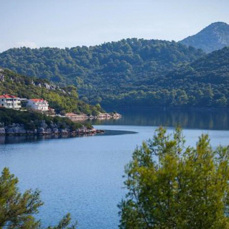 Apartments Bruna Lastovo Екстериор снимка