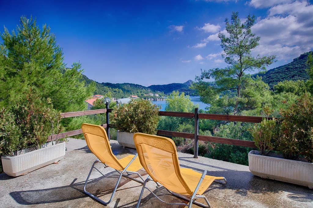 Apartments Bruna Lastovo Екстериор снимка