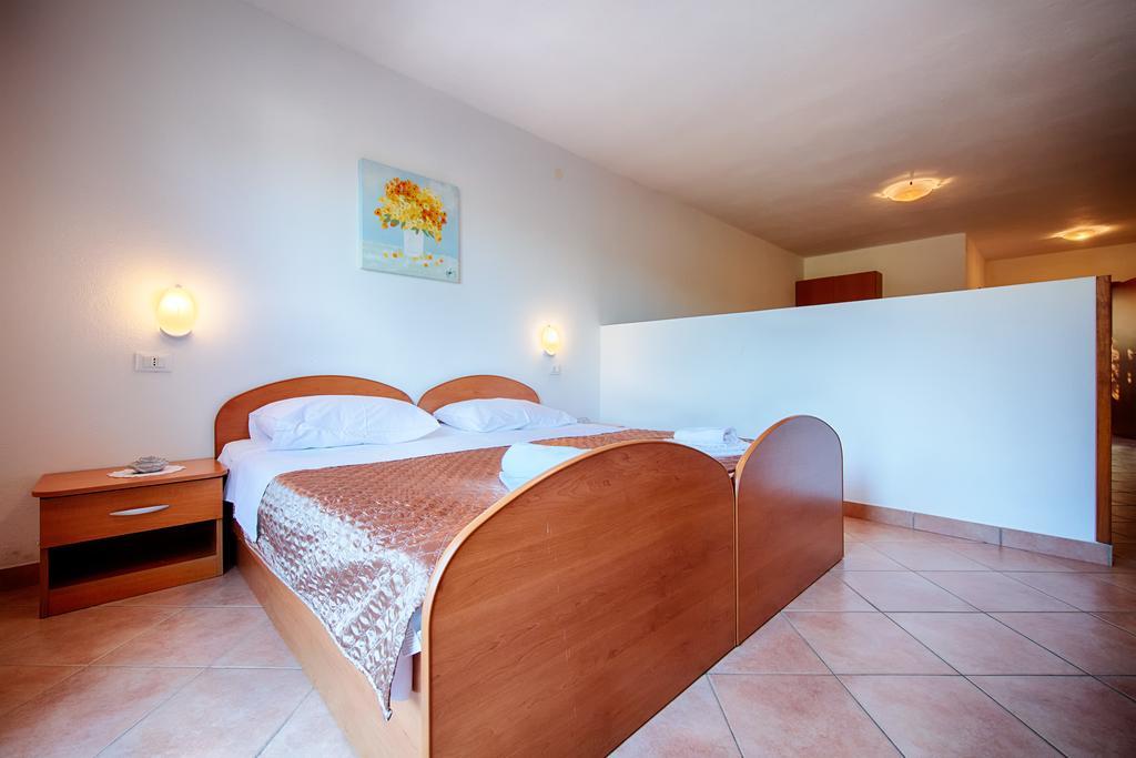 Apartments Bruna Lastovo Стая снимка
